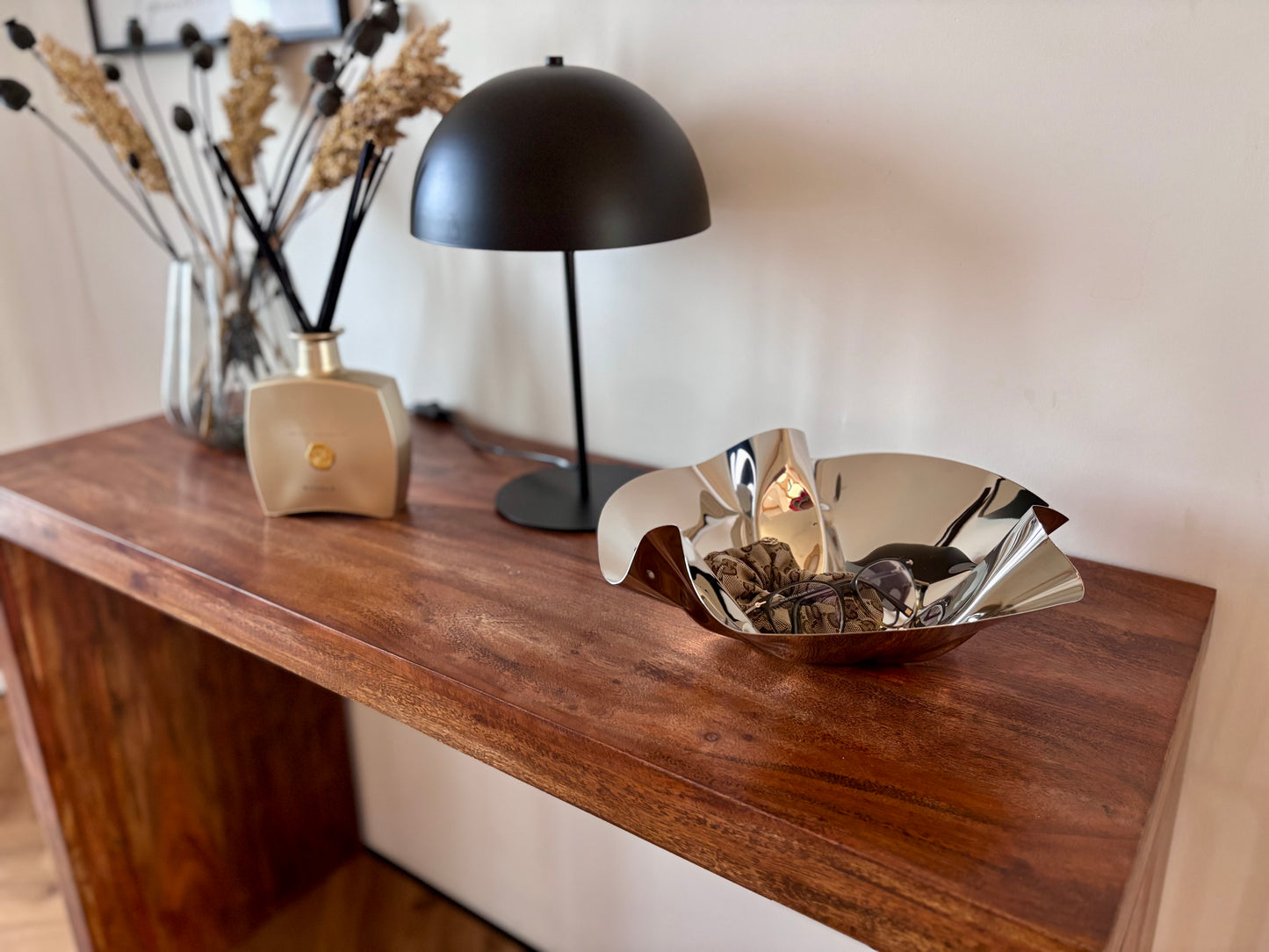 Schale "Meereswellen", handgeformt, Edelstahl