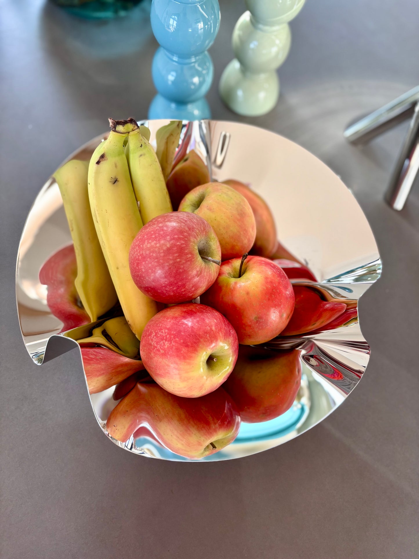 Schale "Meereswellen", handgeformt, Edelstahl